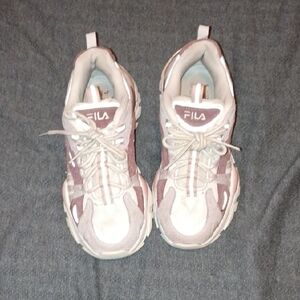 FILA Women's Dusty Pink and Cream Athletic Chunky Sneakers